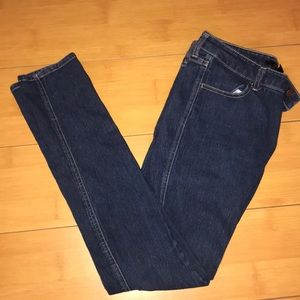 FOREVER 21 Dark-Wash Skinny Jeans (Size 27)